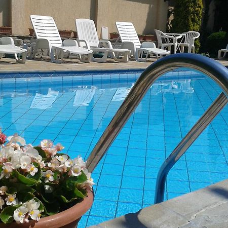 Familia Apartmanhaz Кестхей Екстер'єр фото