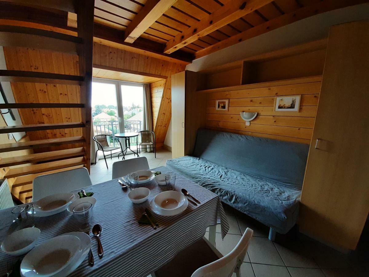 Familia Apartmanhaz Кестхей Екстер'єр фото